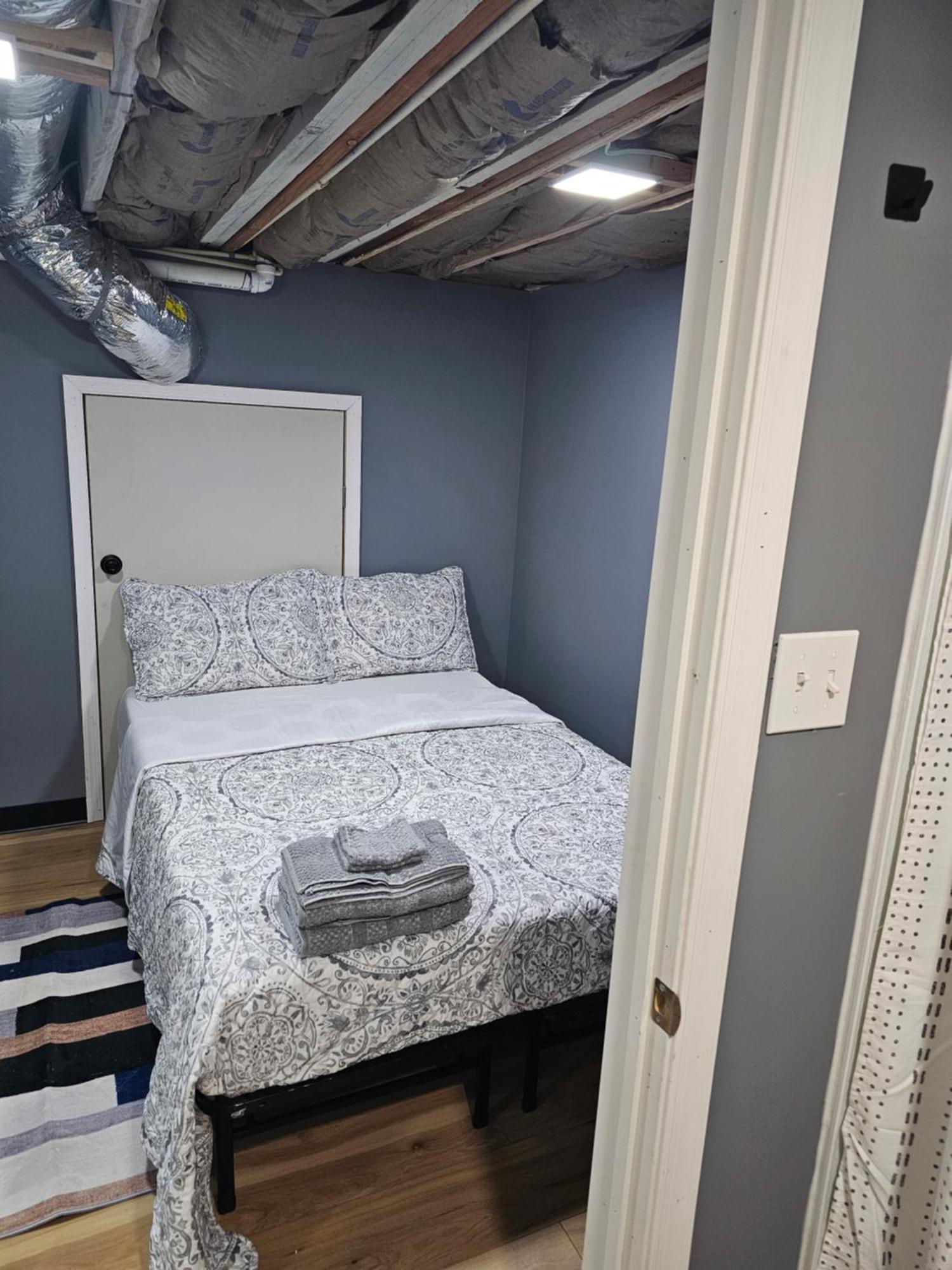 Studio Apartment In Baltimore City Экстерьер фото